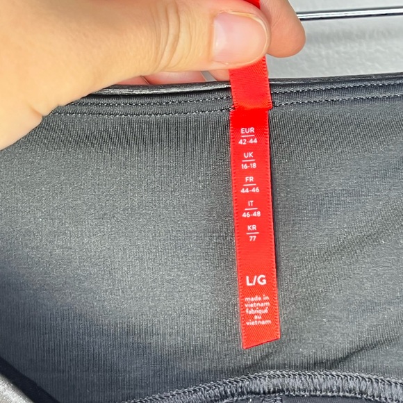 SPANX Faux Leather Leggings Black Size L High Rise Stretch - Picture 8 of 14